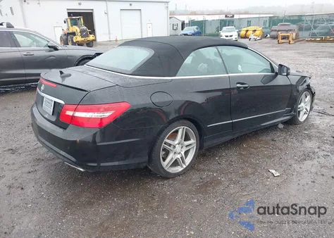 2011 Mercedes-Benz E 550 from USA, damaged, VIN WDDKK7CF7BF073464